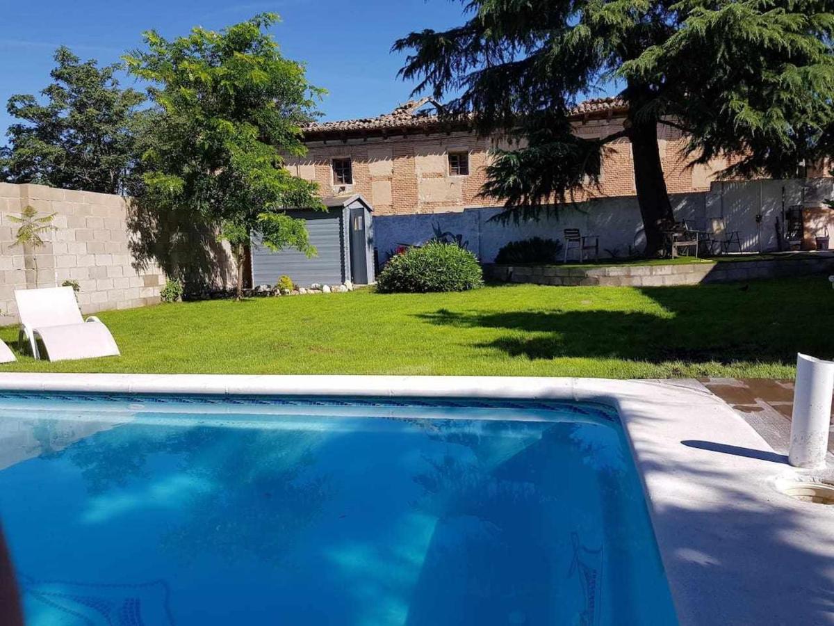 Casa De Campo Con Piscina 12 Personas Valladolid Extérieur photo